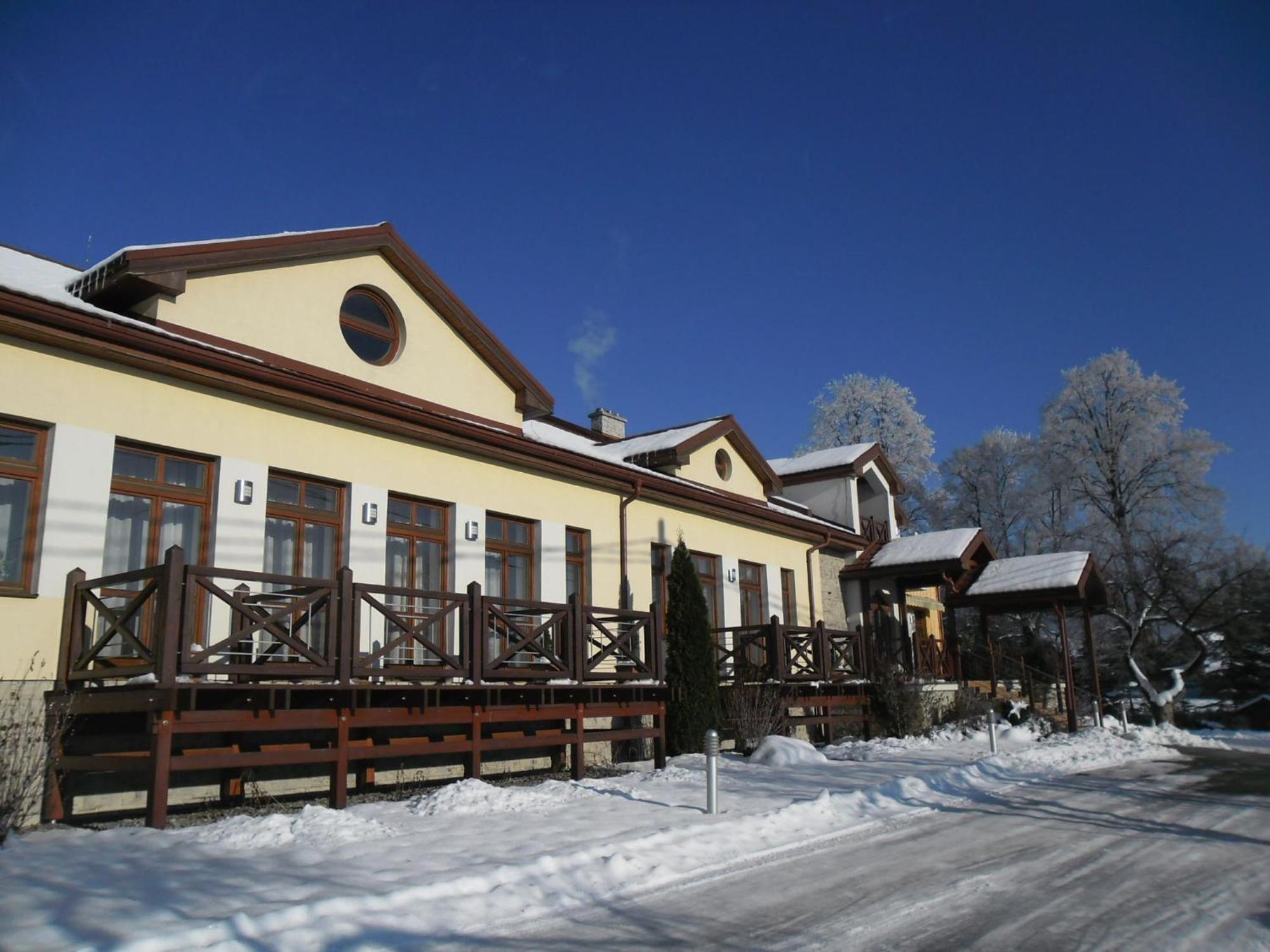 Red Deer Hotel Brezno Zewnętrze zdjęcie